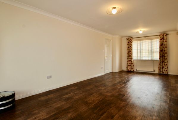 Kedleston Road, Park Farm, Peterborough - Photo 1