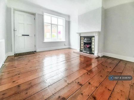 3 bedroom terraced house to rent - Photo 4