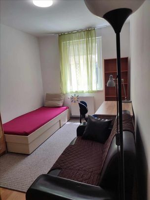 Kiadó lakás - Pécs - Fotó 1