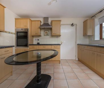 6 bedroom detached house to rent - Photo 6