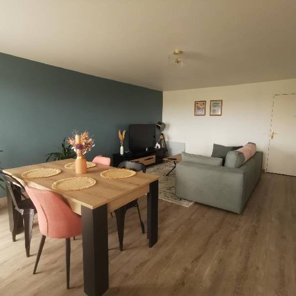 Location Appartement 4 pièces 82m² TOURLAVILLE 50110 - Photo 1