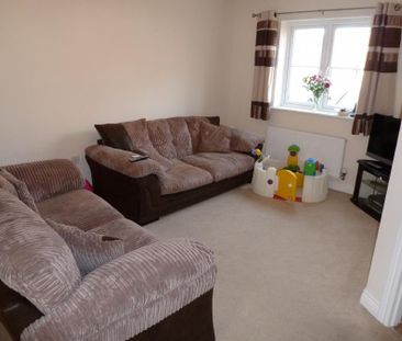 3 bedroom semi-detached house to rent - Photo 4