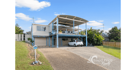 Family Home with Spectacular Views Opposite the Golf Course - Photo 5