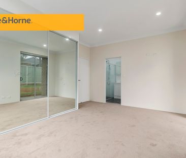 Modern Townhouse style home - Photo 4