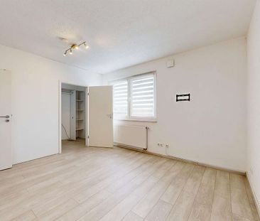 PHI AACHEN – Moderner Familientraum mit Doppelgarage in beliebter L... - Photo 3