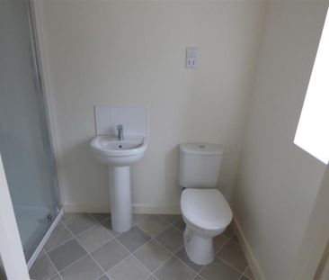 3 bedroom detached house to rent - Photo 5