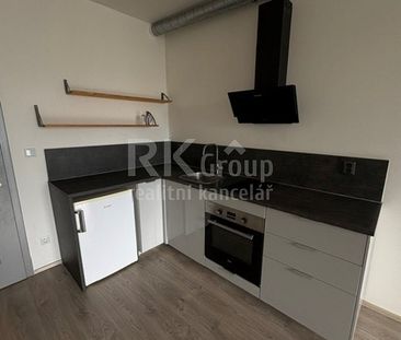 Pronájem bytu 1+kk 43 m² - Photo 2