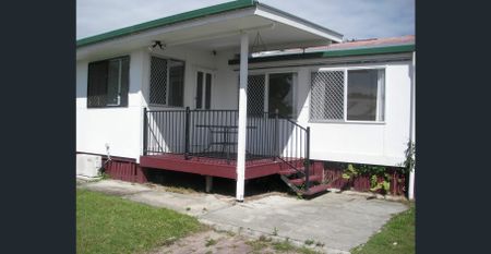 5B Third Avenue, Caloundra, Qld 4551 - Photo 5