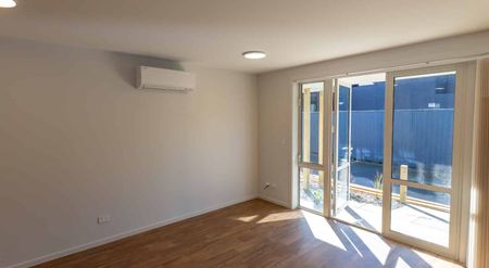 Brand new 1-bedroom apartment on George St - Photo 5