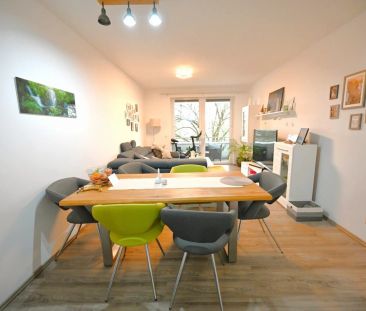 Attraktive 3-Zimmer-Wohnung: große westseitige Loggia mit Blick ins... - Photo 1