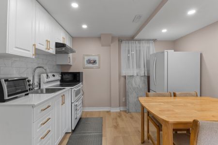 For Lease - 7691 Wildfern Drive, Mississauga, Ontario - Photo 3