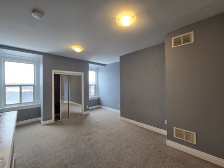 For Lease - 54 King Street Unit# 208, Clarington, Ontario - Photo 2