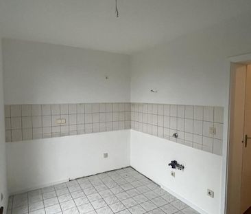 ~ Frisch renoviert + mit tollem Balkon ~ - Foto 1