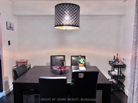 180 Markham Road S #819 - Photo 4