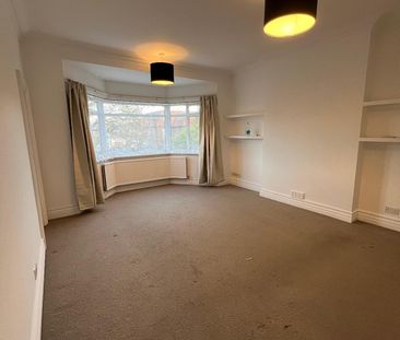 2 Bed Flat, Golders Green Road, NW11 - Photo 1