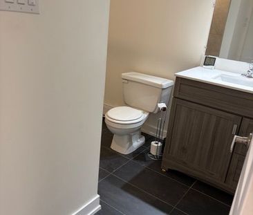 For Lease - 2474 Heaton Avenue Unit# B, Elmvale Acres and Area, Ont... - Photo 5