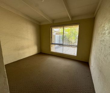 Light & Bright Two Bedroom Unit - Photo 6