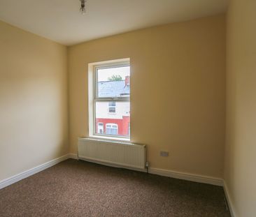 3 Bedroom Terraced House for Rent - Photo 3