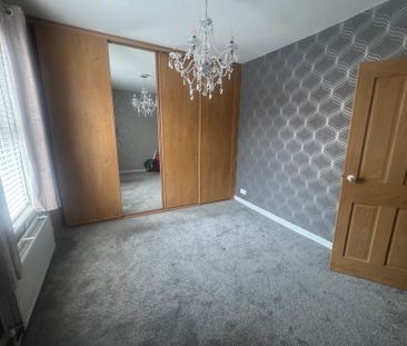 Priory Road, Southampton - Photo 1