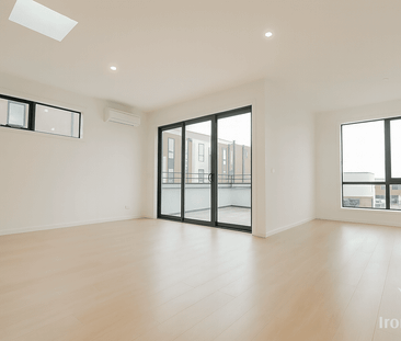 2 Dayspring Path, Wollert, Vic 3750 - Photo 1