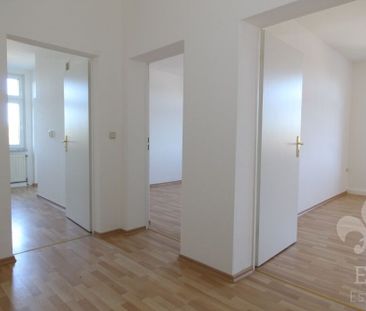 Großzügige 2 Raum Wohnung mit Tageslichtbad in Klein Wanzleben such... - Photo 1