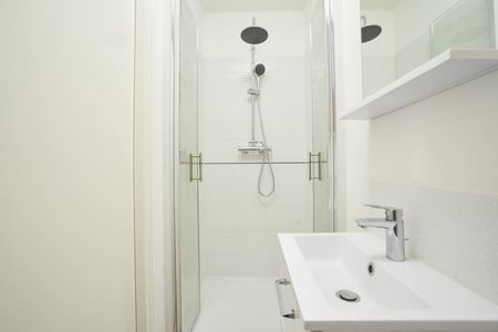 MARTYRS Roommate 4 Bedrooms at Lambersart - Photo 3