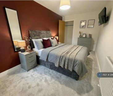 1 bedroom in a house share to rent - Photo 3