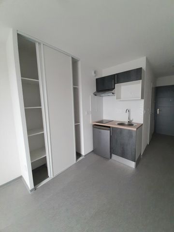 Location Appartement 1 pièce 18m² NIMES 30000 - Photo 3