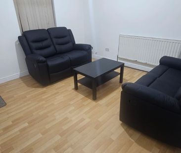 4 Bed - 73 Burly Lodge Terrace, Hyde Park, Leeds - LS6 1QD - Student - Photo 6