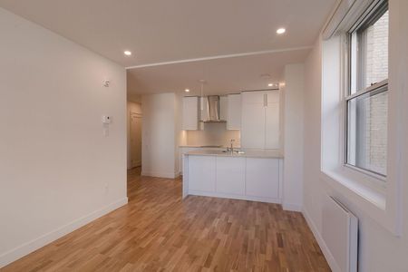 5530 Cote Saint-Luc Road - Photo 4