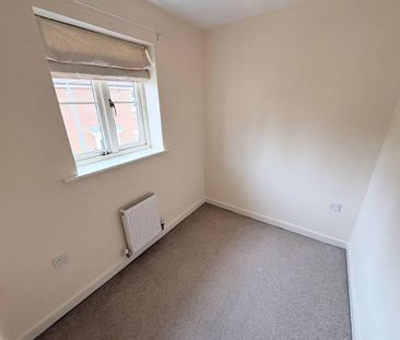 3 bedroom semi-detached house to rent - Photo 6