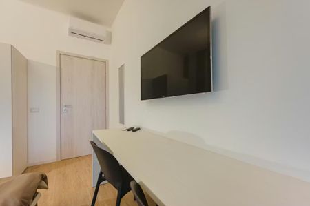 Via Norma Cossetto, Padova, Veneto 35131 - Photo 3