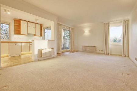 3 bedroom flat to rent - Photo 2