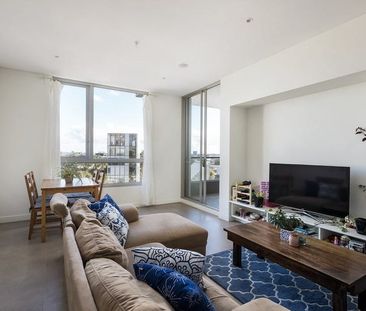 Modern Stylish Apartment With Large Separate Study - Photo 2