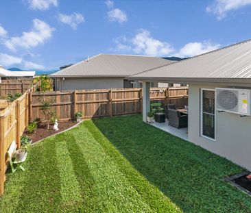 MODERN LIVING IN THE HEART OF SMITHFIELD VILLAGE! - Photo 6