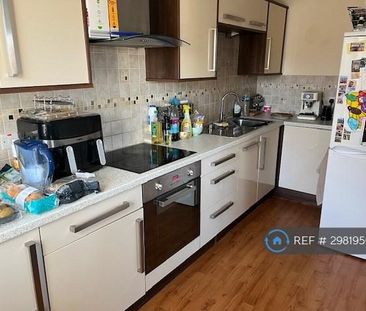 2 bedroom flat to rent - Photo 6