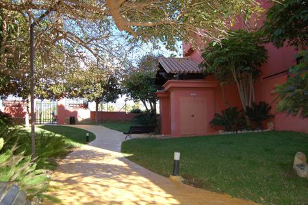 Apartment For Long Term In Punta Del Faro Torrox Costa - Photo 4