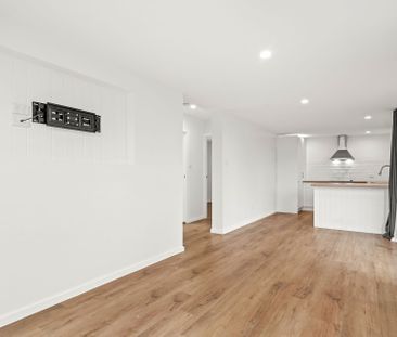 Beautifully Refurbished Garden Villa - Walk to Waterfront - Photo 5