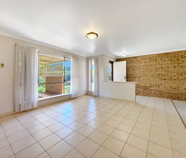 Quiet, Private and Comfortable Living - Photo 4