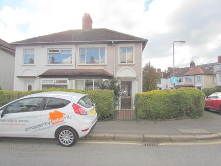 9 Ravenhill Avenue, BT68LD - Photo 2