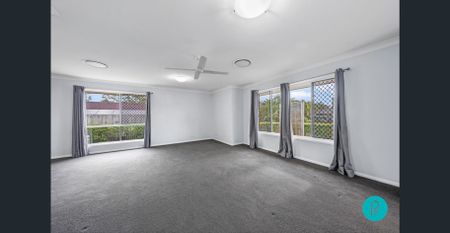 FAMILY HOME IN HERITAGE PARK - Photo 5