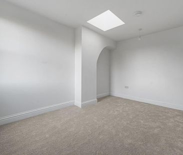 2 bedroom terraced house to rent - Photo 6