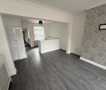 2 bedroom terraced house to rent - Photo 3