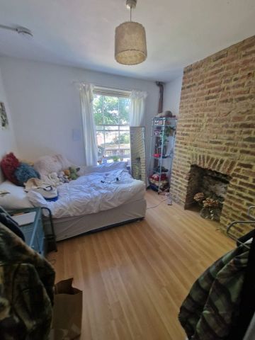 5 Bed Terraced House, Elm Grove, BN2 - Photo 3