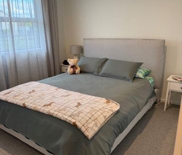 51 Selfe Crescent - Photo 4