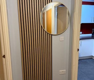 2 Bed Flat, Colonsay Close, EH5 - Photo 2