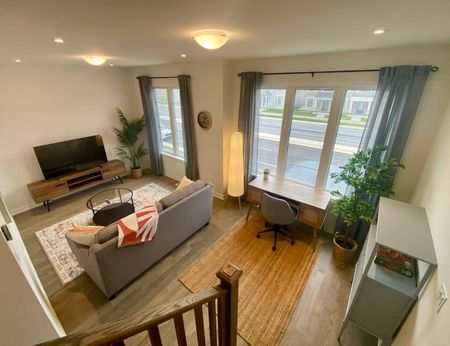 For Lease - 1368 William Halton Parkway, Oakville, Ontario - Photo 4