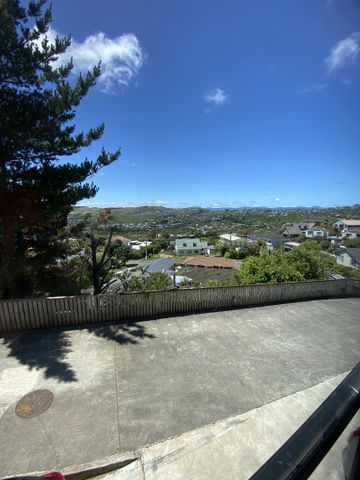 66A Clifford Road, Johnsonville - Photo 2