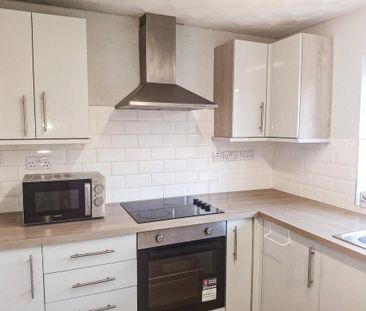 4 bedroom maisonette to rent - Photo 1