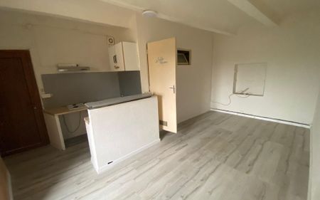 Appartement à louer 2 pièces • Saint-Julien-de-Cassagnas - Photo 5